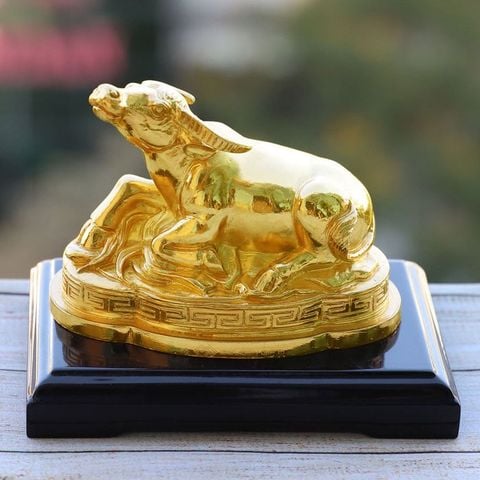 Tượng Trâu vàng phong thủy