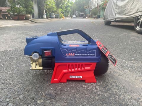 Máy rửa xe chuyên nghiệp