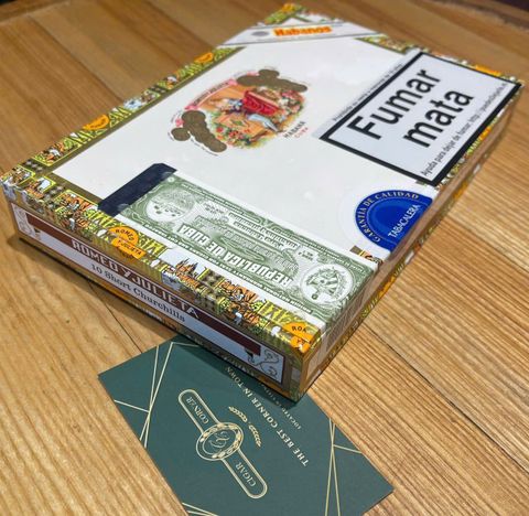 ROMEO Y JULIETA SHORT CHURCHILL-10s(Giá: Liên hệ)