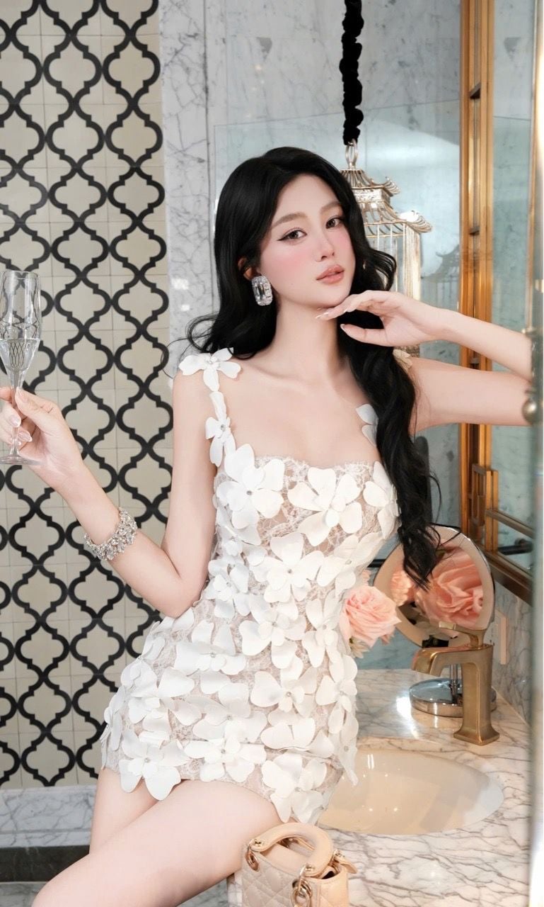 Đầm Ren Kết Hoa From A