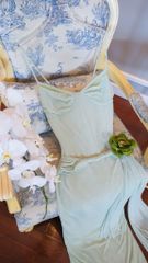 Đầm Lưới Xoắn Eo Kèm Hoa