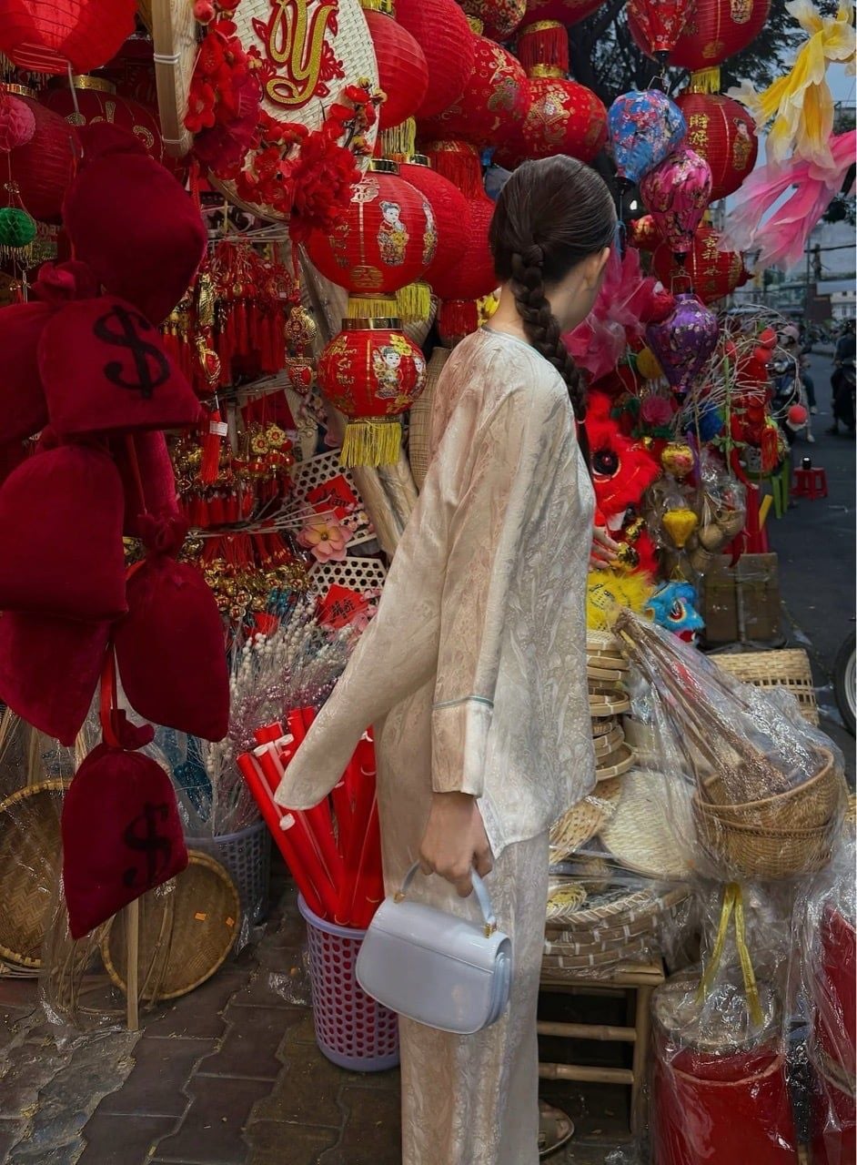 Set Lụa Bà Ba Viền Cổ