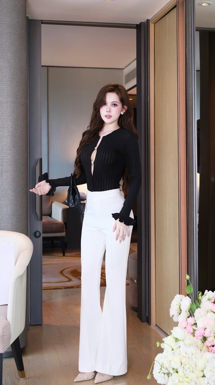 Quần Lưng Cao Ống Loe