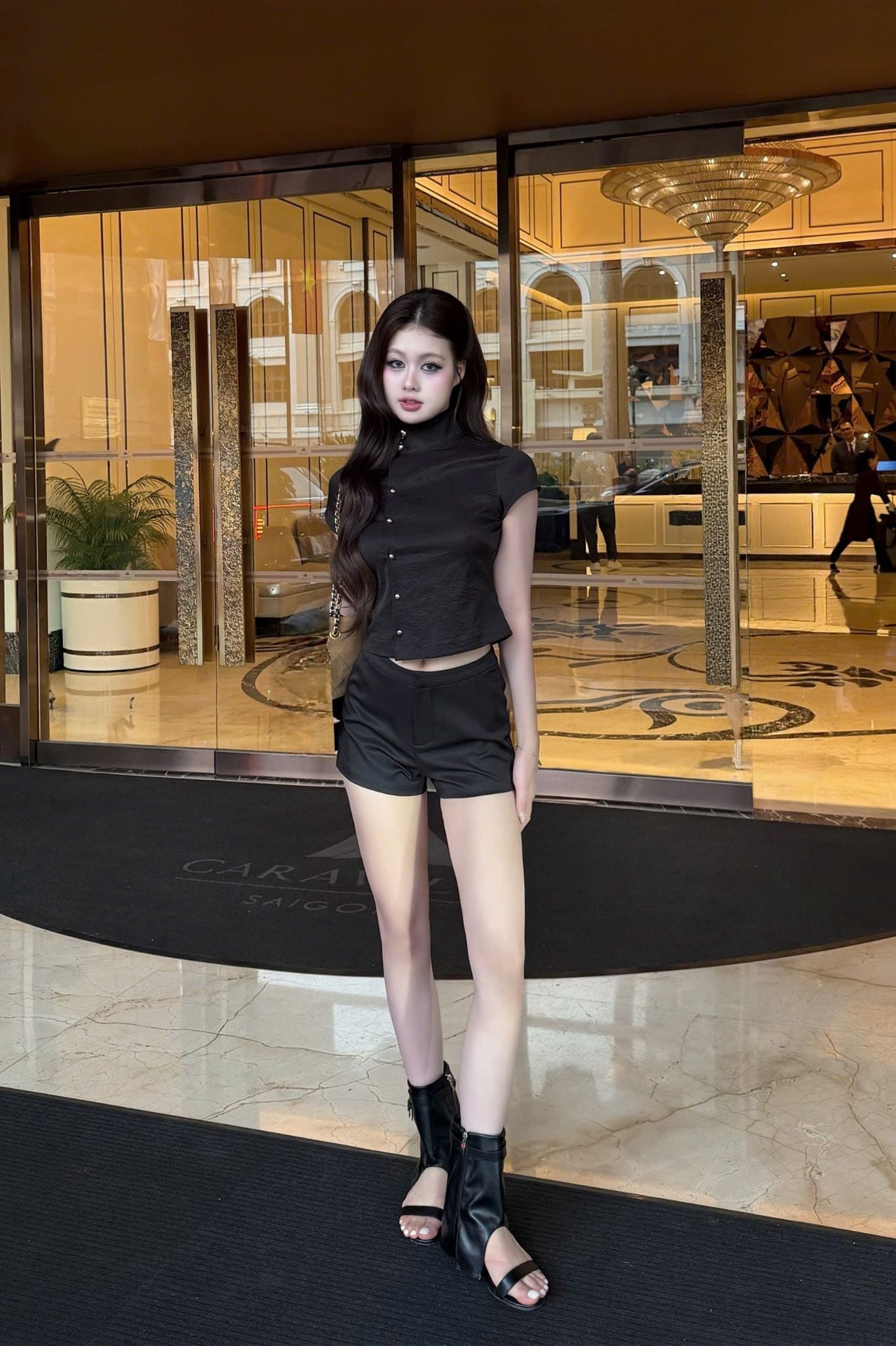 Áo Nút Bạc Xéo