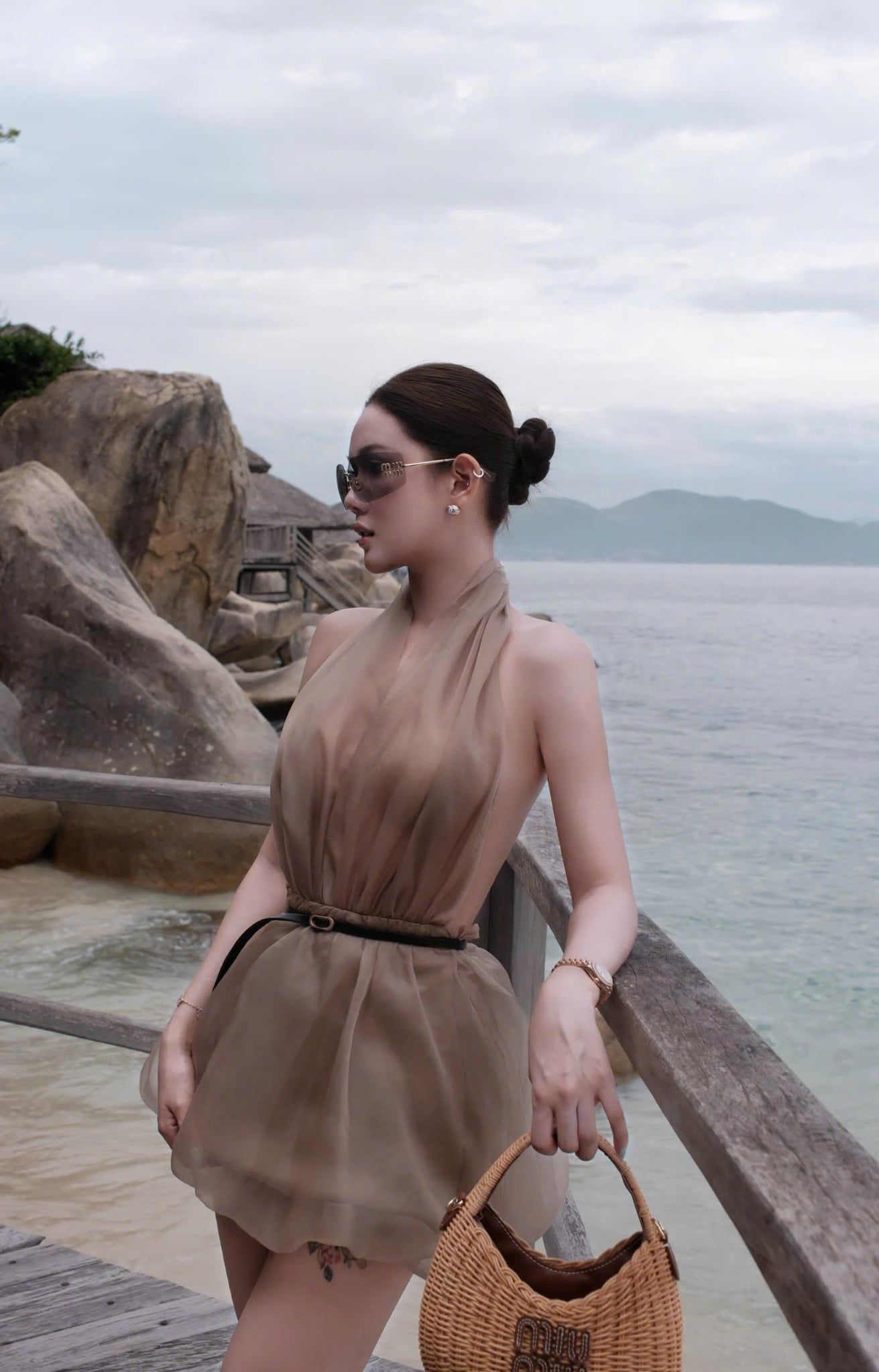 Đầm Yếm Voan Kèm Belt