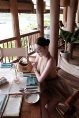 Đầm Yếm Voan Kèm Belt