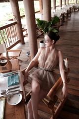 Đầm Yếm Voan Kèm Belt