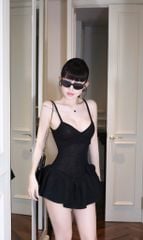 Đầm Thun Len Xòe Kèm Hoa