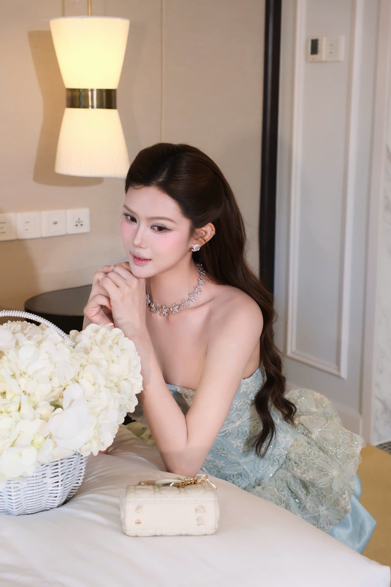 Đầm Cup Ren Tùng Bí