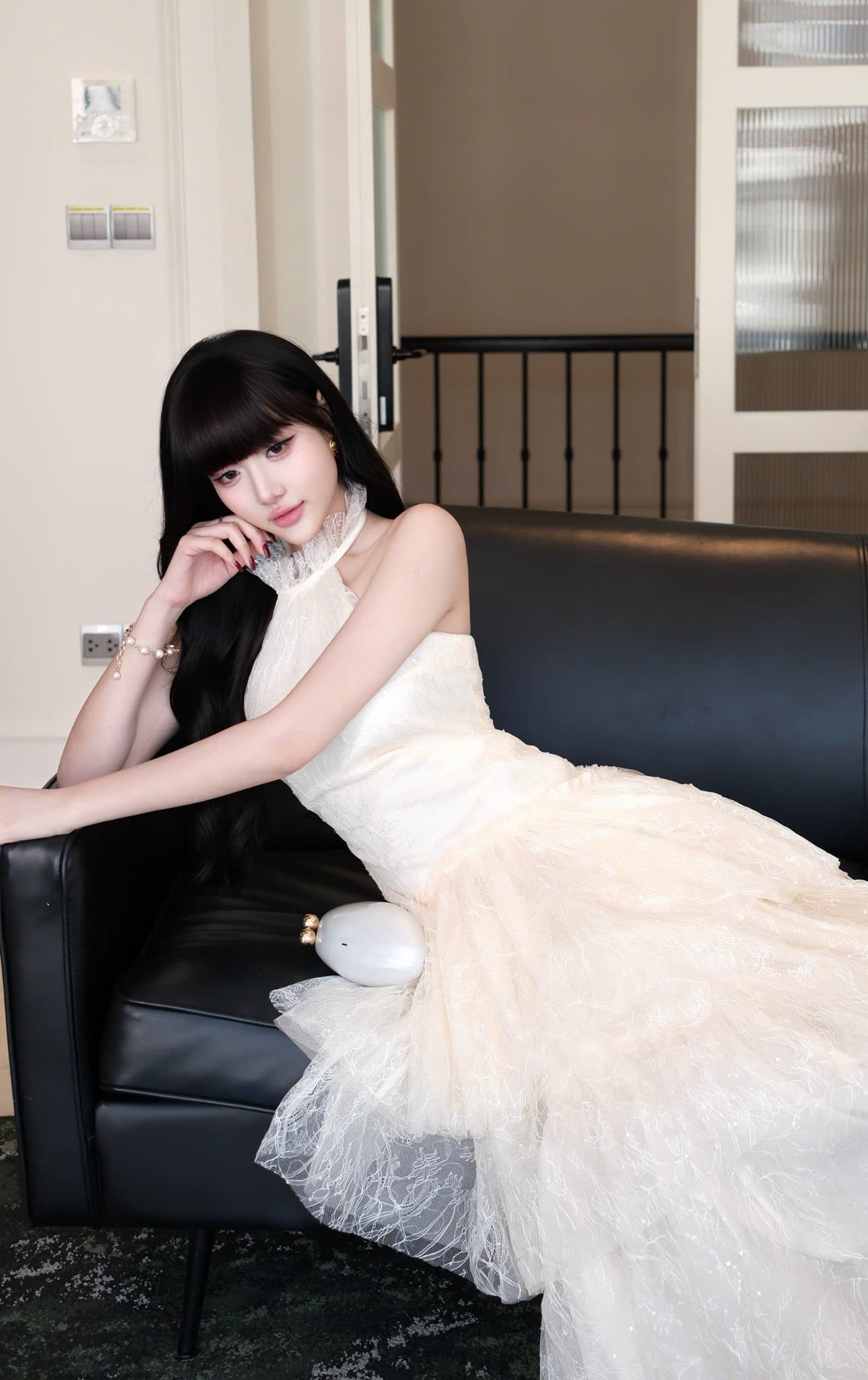 Đầm Cổ Yếm Ren Tầng