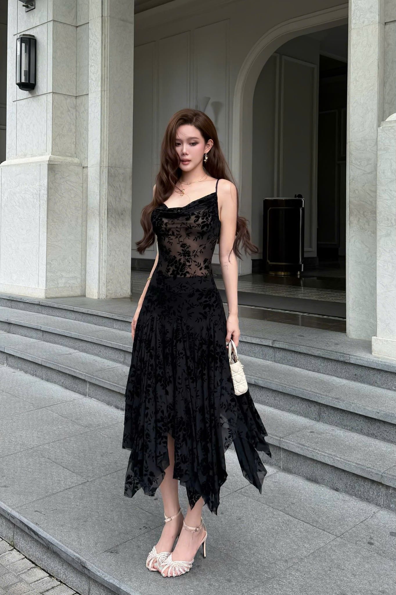 Đầm 2S Nhung Tà Xẻ Xòe