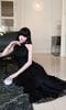 Đầm Cổ Yếm Ren Tầng