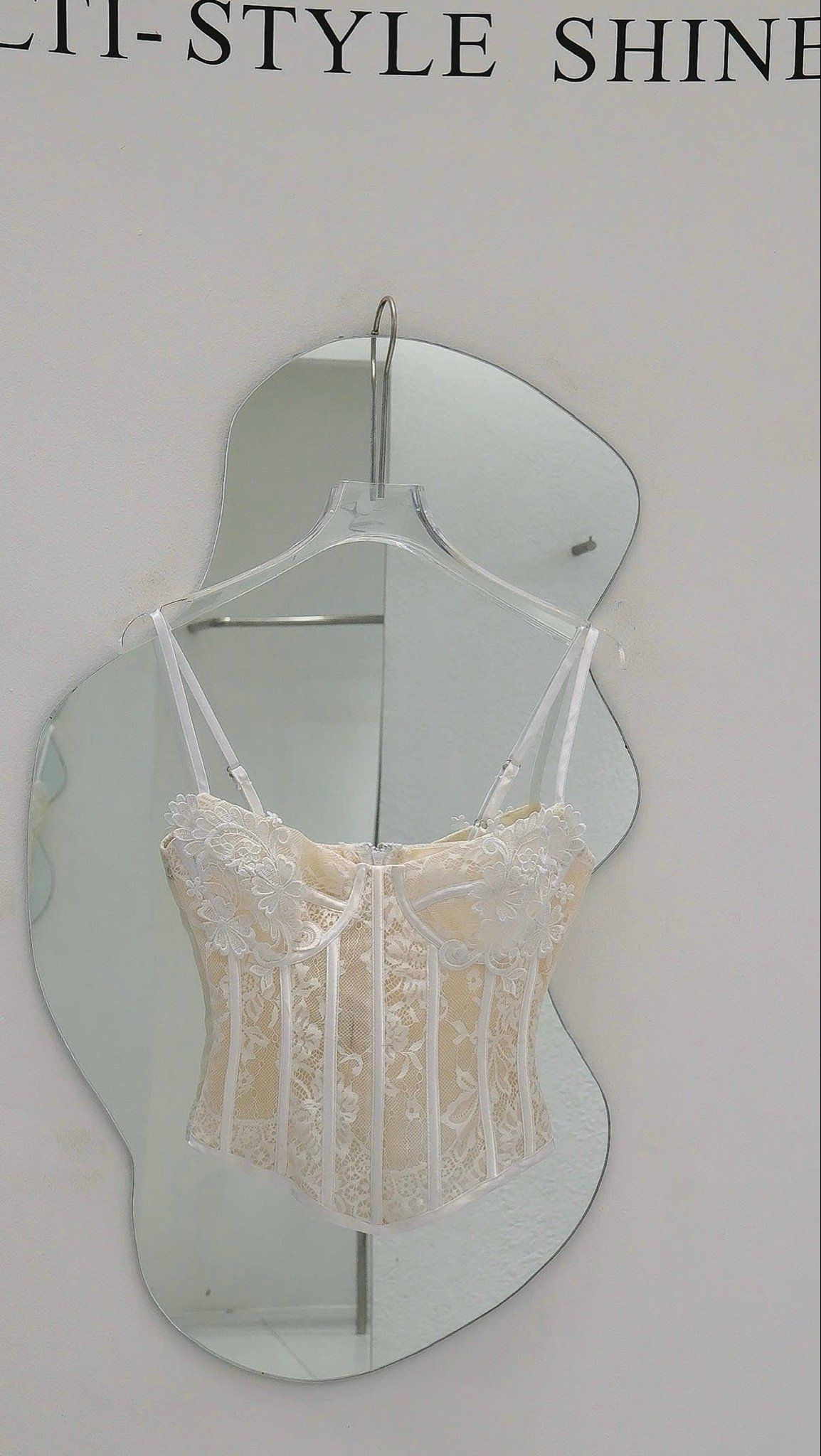 Áo 2S Ren Hoa Tà Nhọn