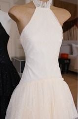 Đầm Cổ Yếm Ren Tầng