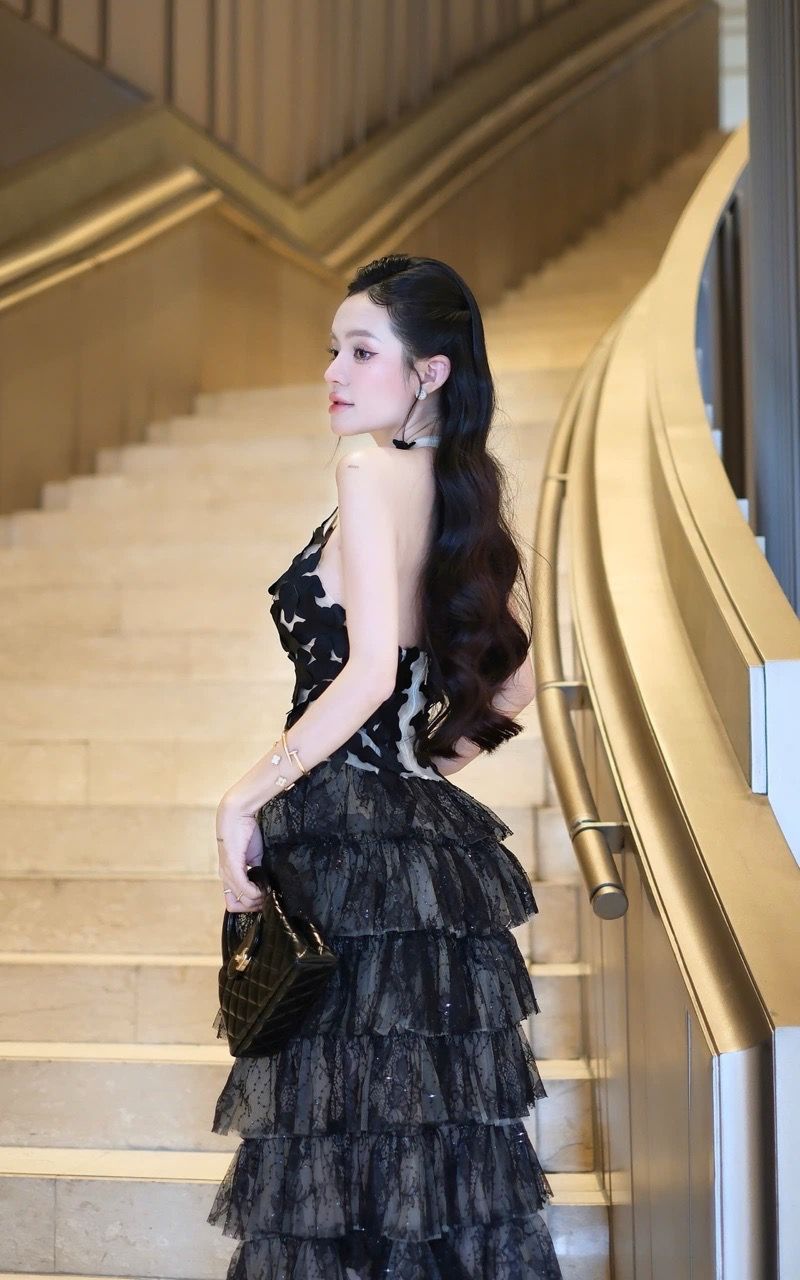 Áo Yếm Lưới Kết Hoa