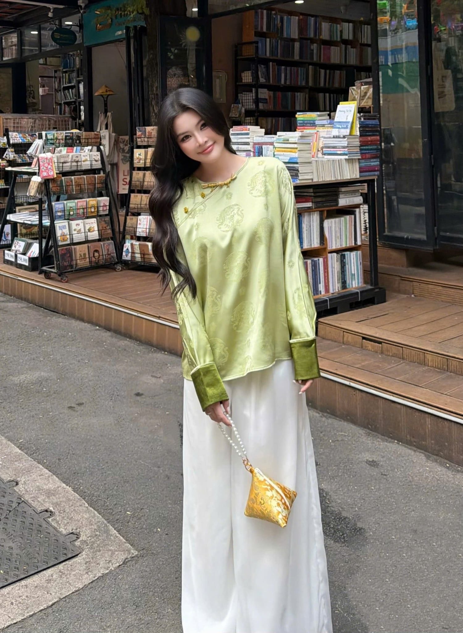 Áo Lụa TD Nút Kiểu