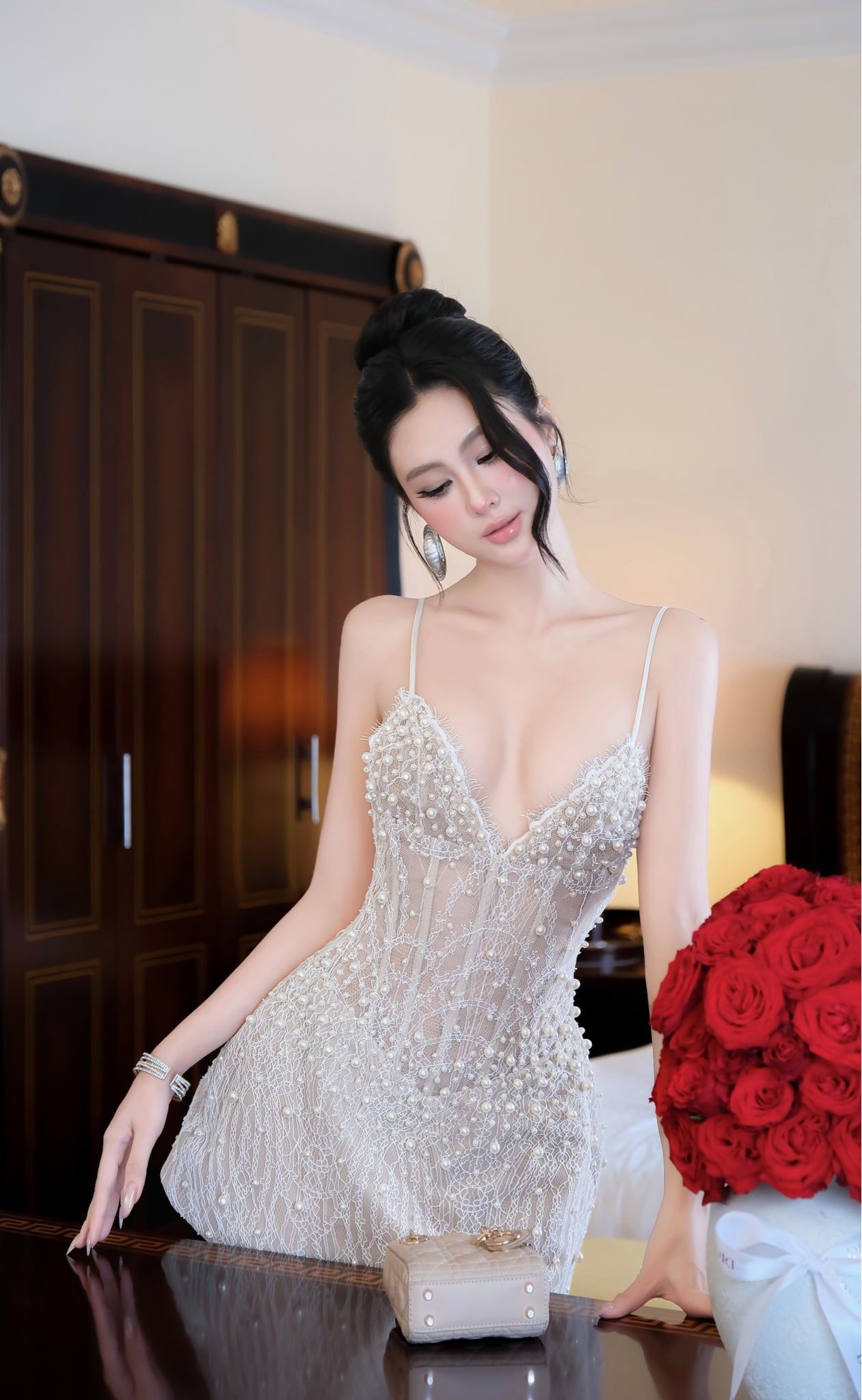Đầm 2S Lưới Ren Kết Châu