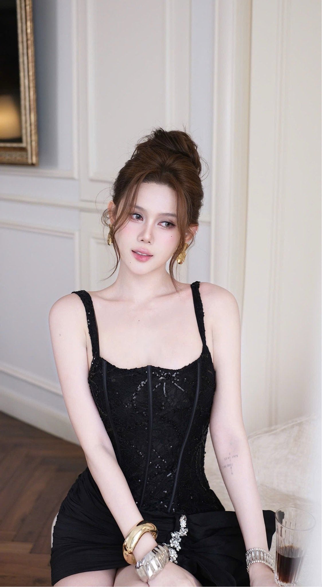 Đầm Kim Sa Phối Voan Viền Đá