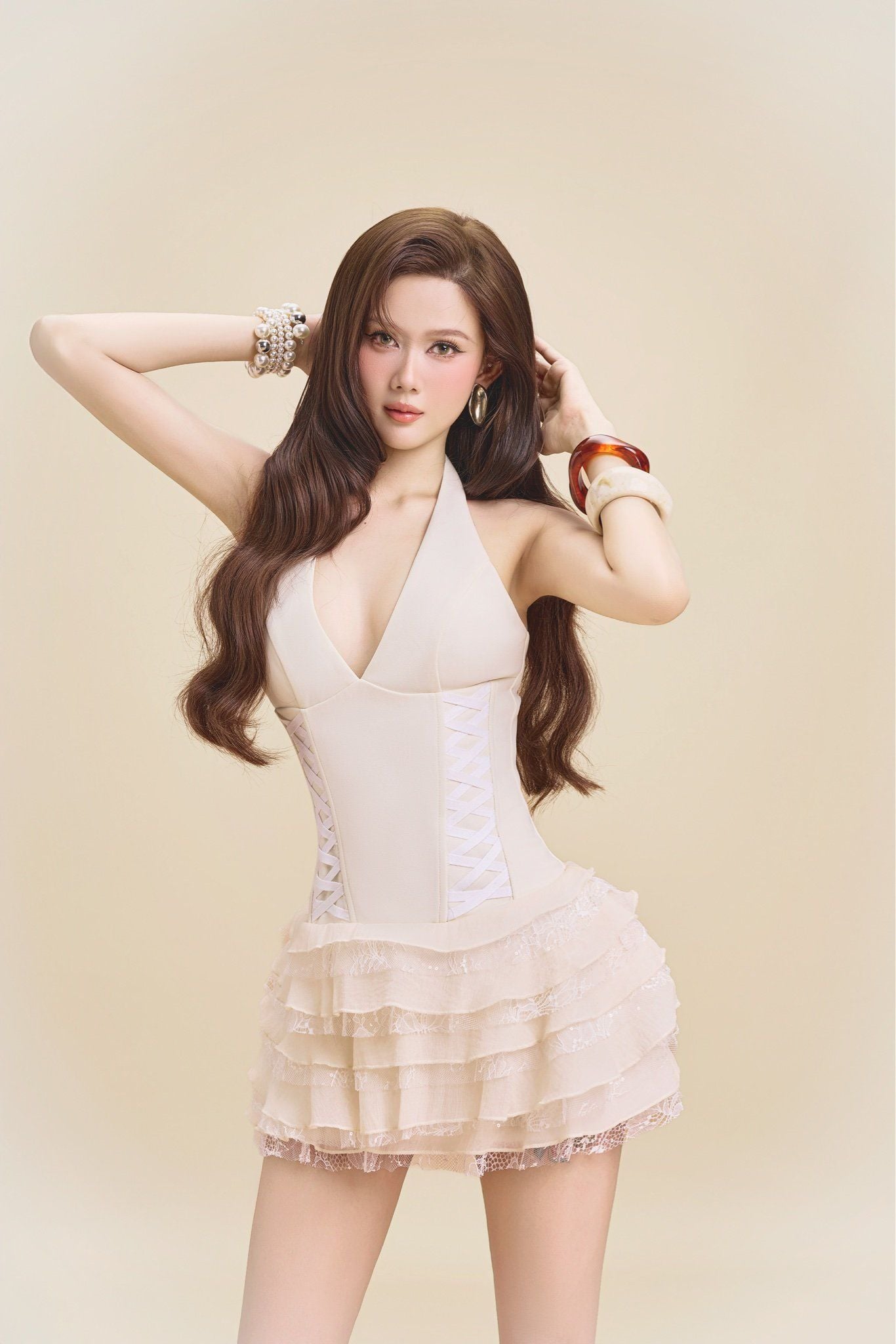 Đầm Yếm Chéo Dây Bèo Tầng