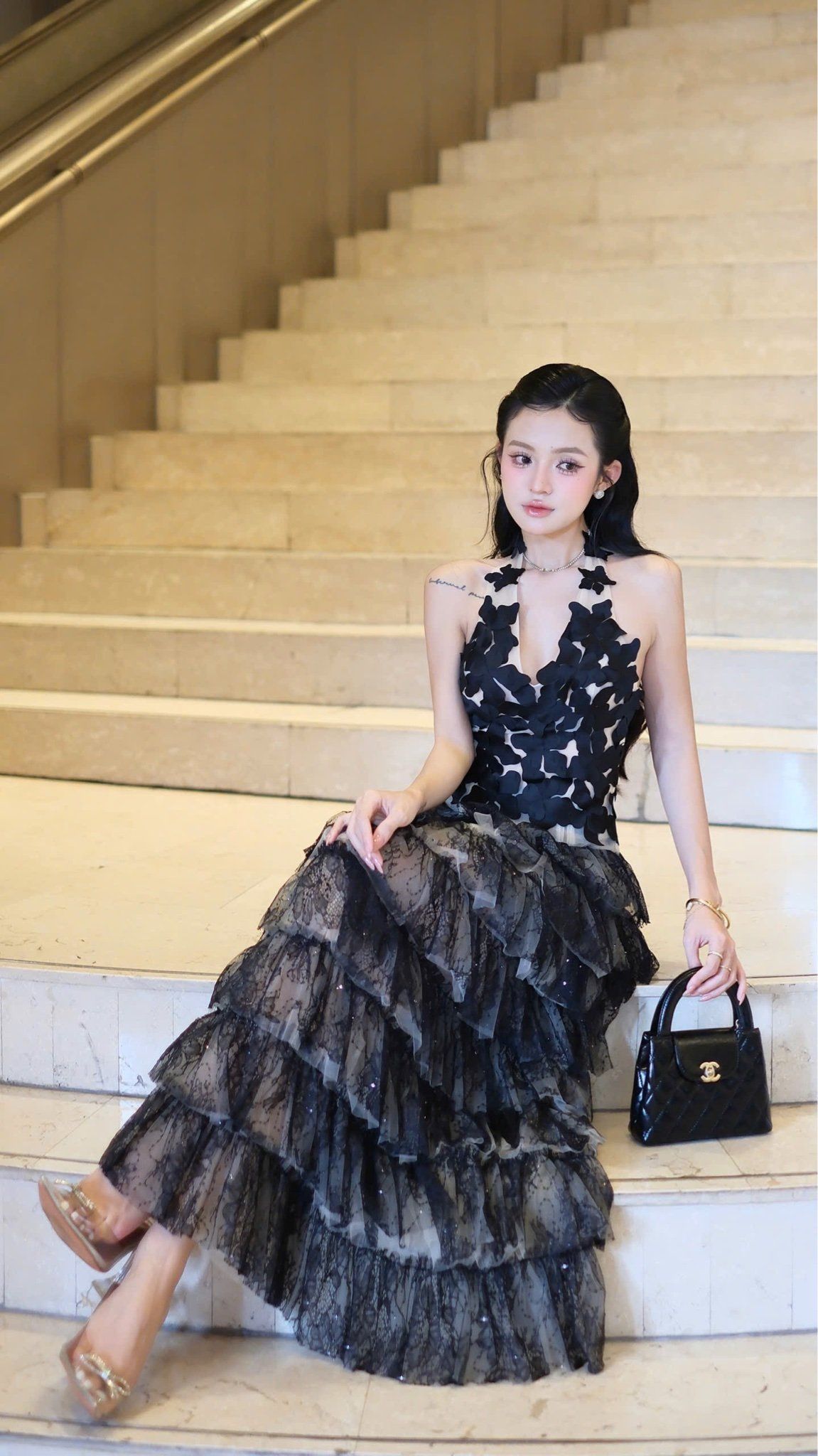 Áo Yếm Lưới Kết Hoa