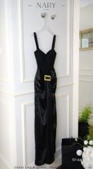 Đầm Lụa Xẻ Trước Kèm Charm