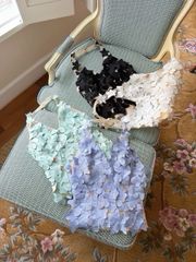 Áo Yếm Lưới Kết Hoa