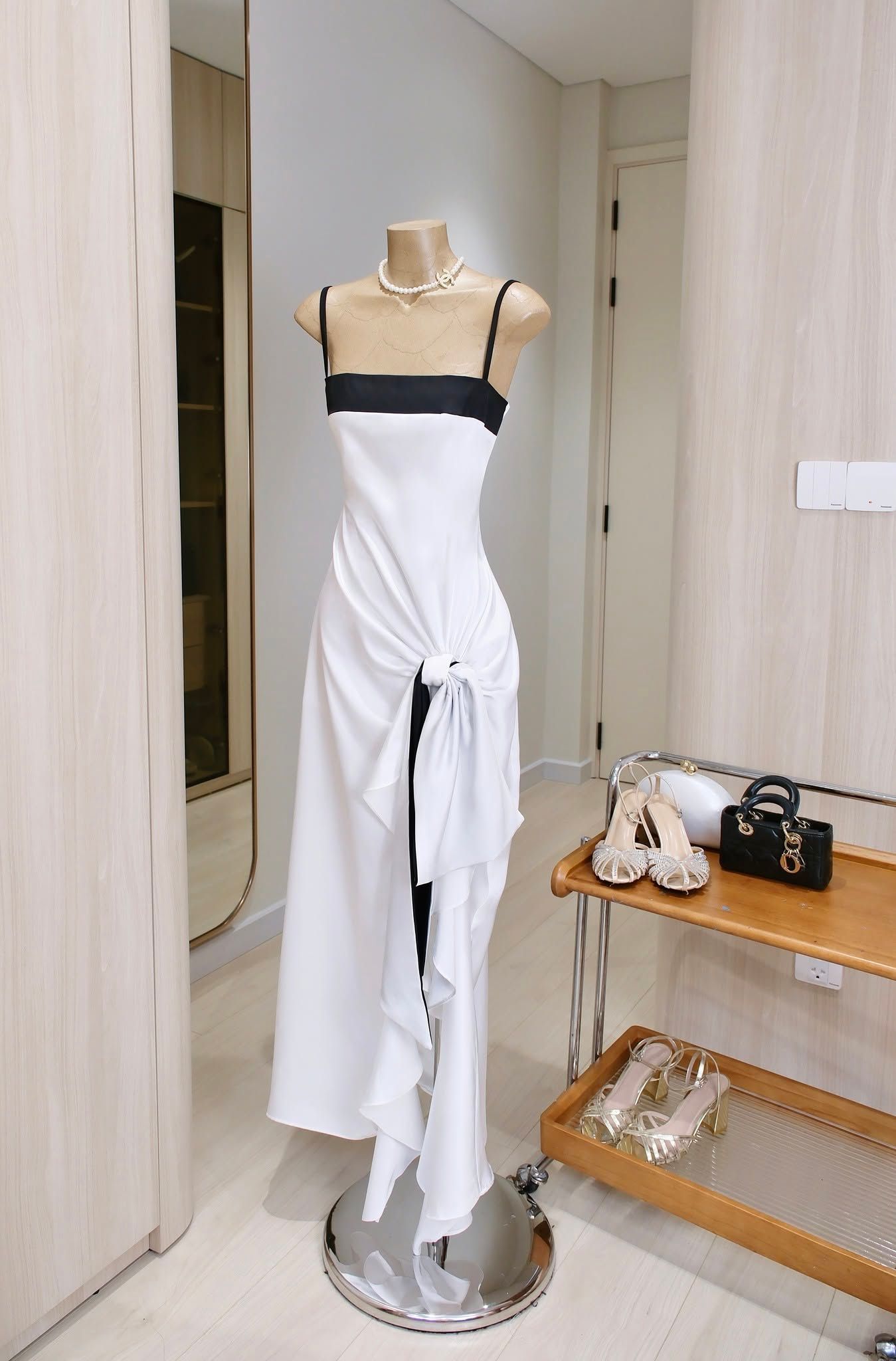 Đầm 2S Lụa Cột Eo