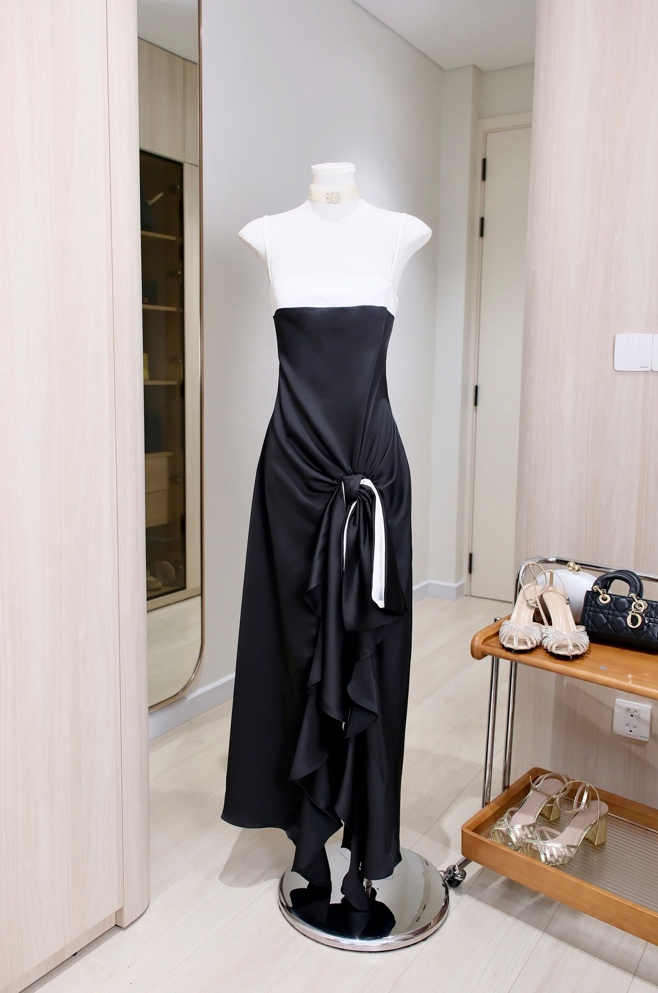 Đầm 2S Lụa Cột Eo