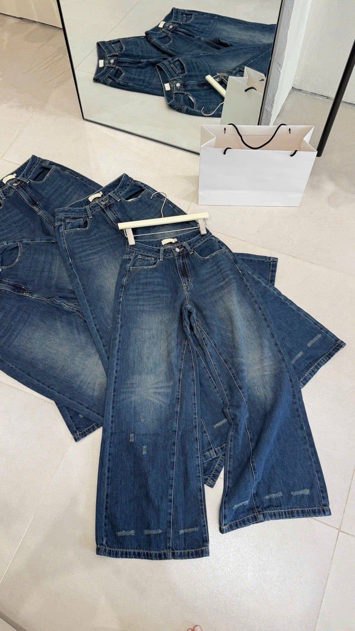 Quần Jean Ống Rộng Wash Lai