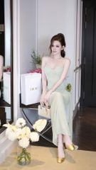 Đầm Lưới Xoắn Eo Kèm Hoa