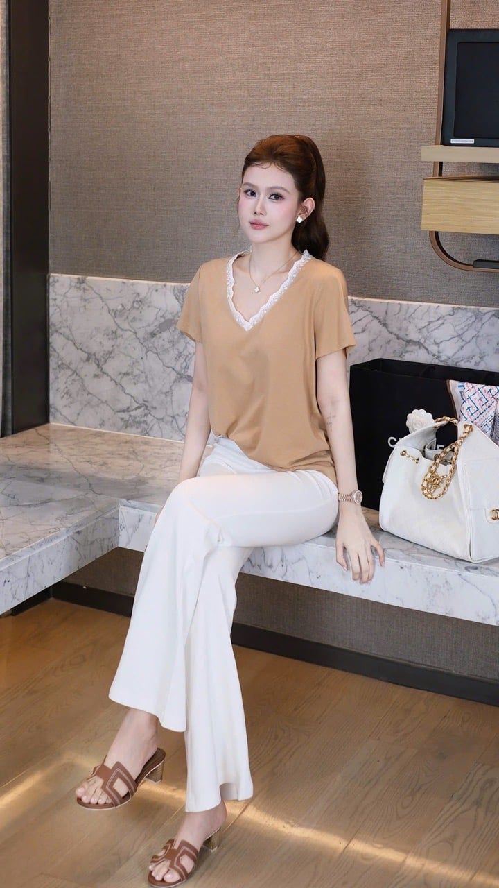 Set Áo Cổ V Quần Loe