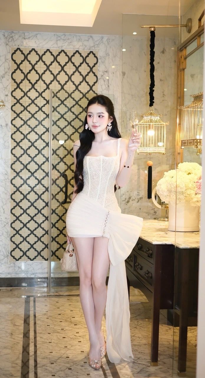 Đầm Kim Sa Phối Voan Viền Đá