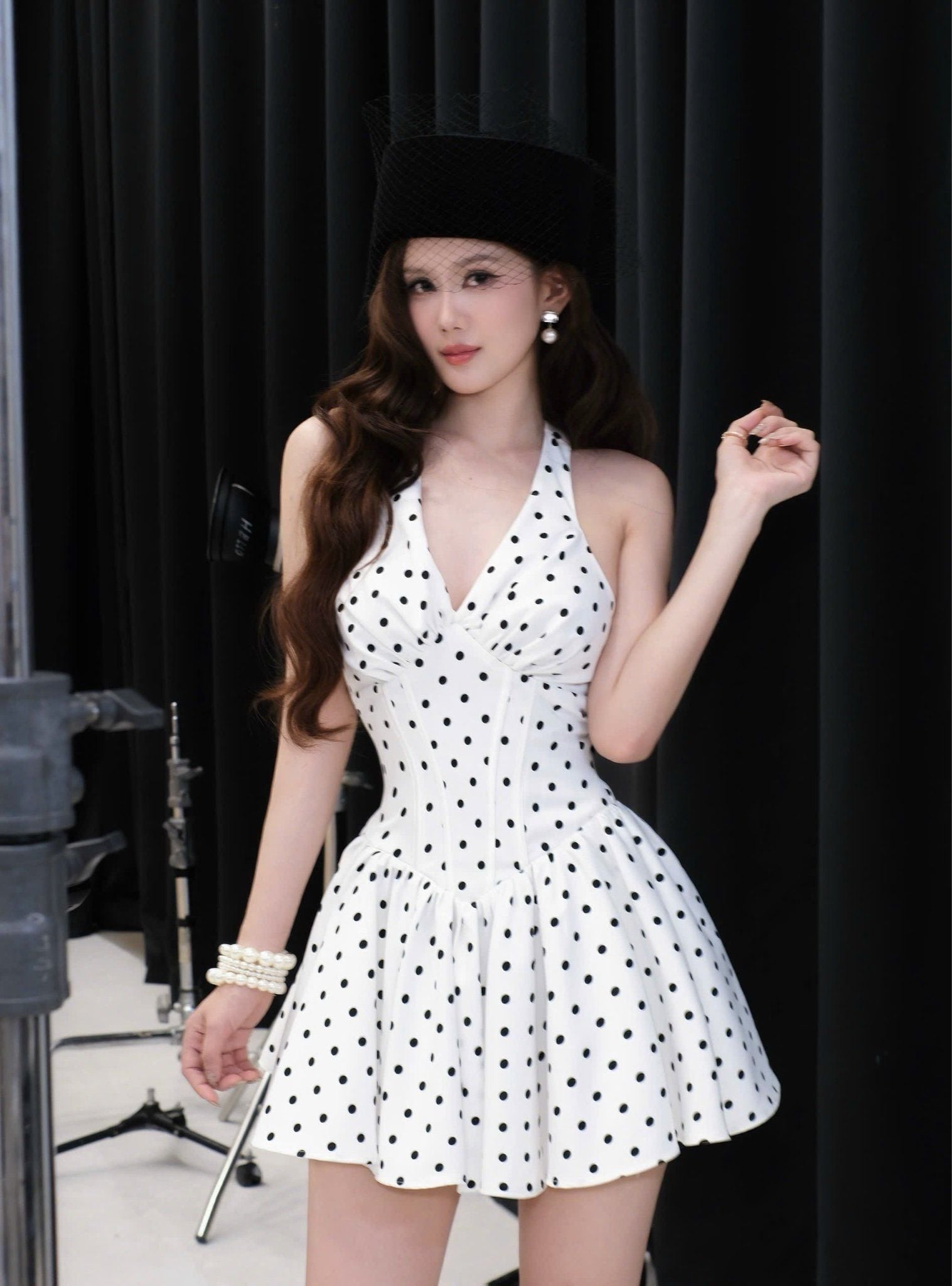 Đầm Yếm Xòe Nhúng Ngực