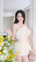 Đầm Yếm Ren Xù Tầng