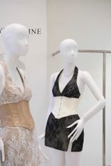 Set Áo Yếm Ren Nền Hoa