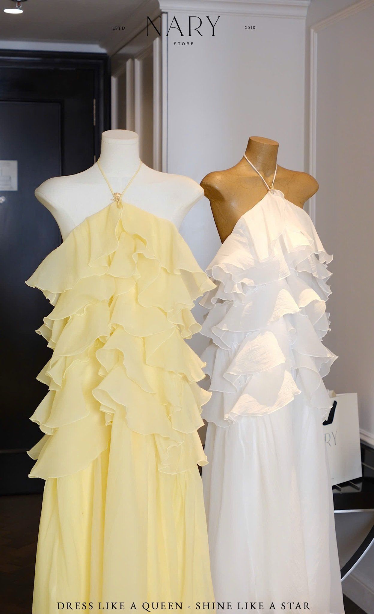 Đầm Yếm Voan Tầng Kèm Charm