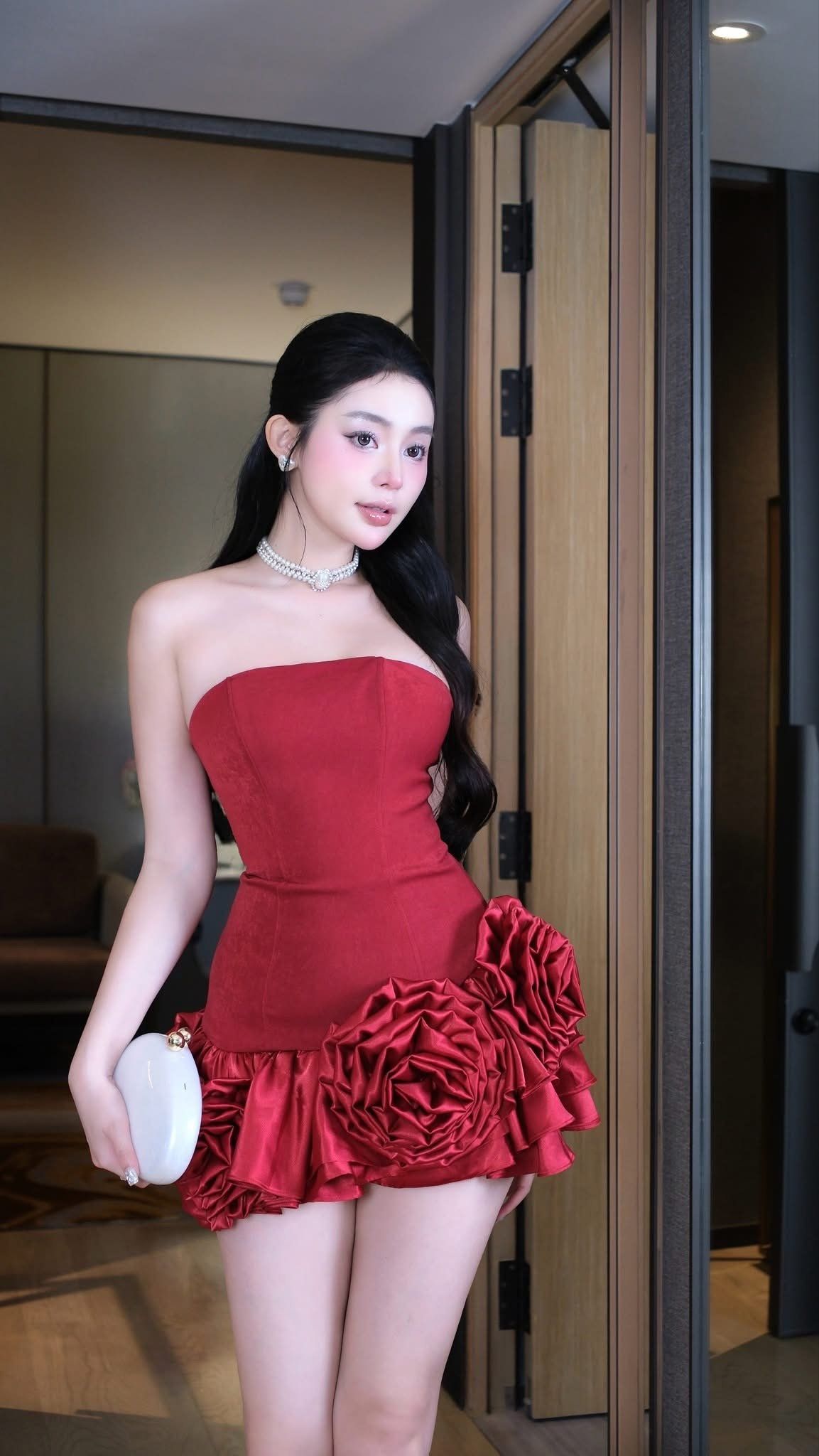 Đầm Cup Kết Hoa Tà Xéo