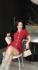 Đầm Chữ A Nút Vàng