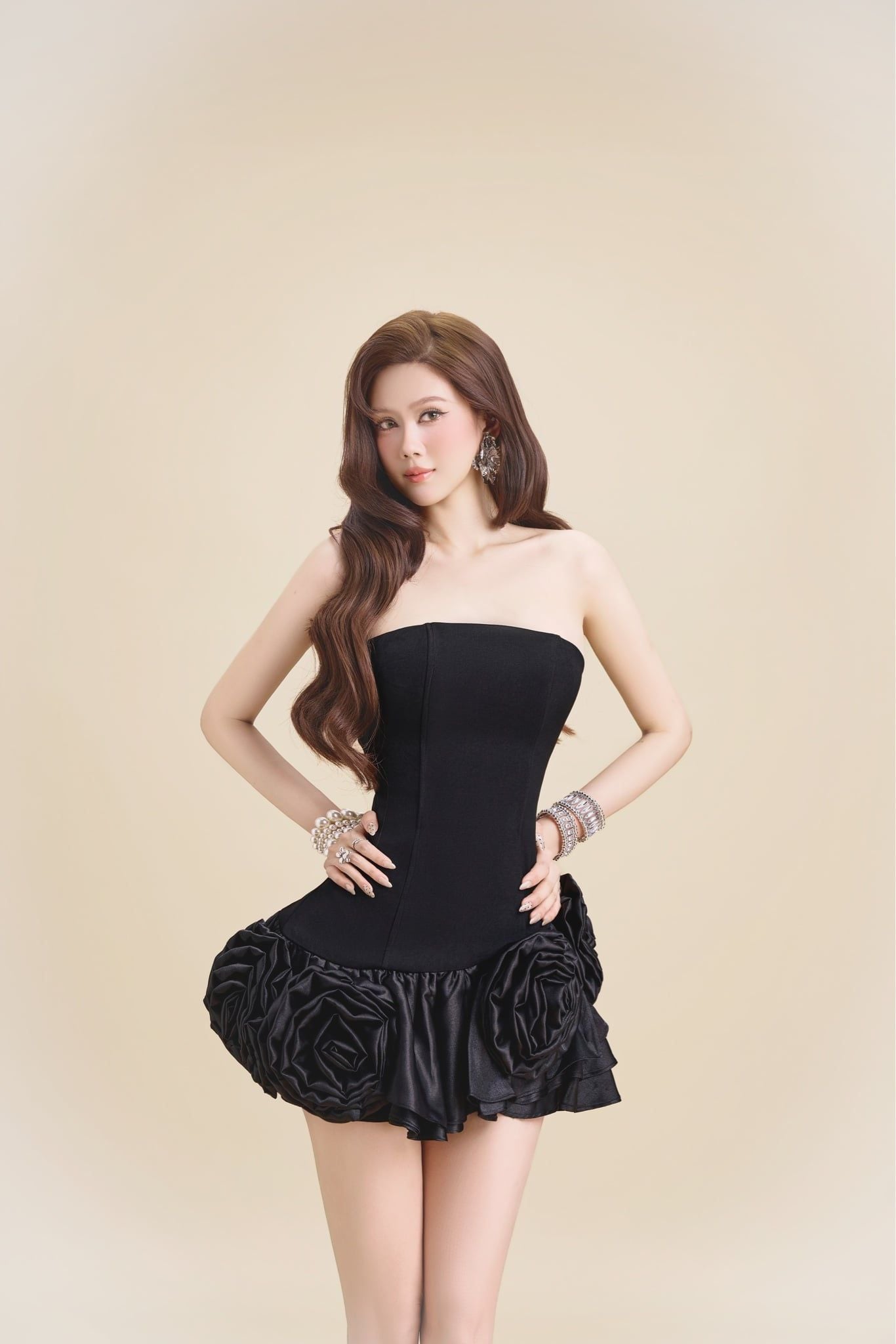 Đầm Cup Kết Hoa Tà Xéo