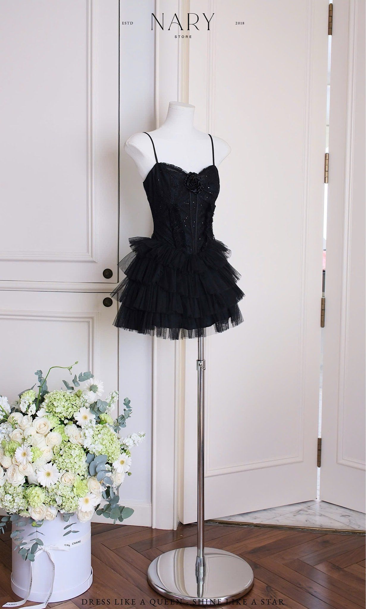 Đầm Ren Tầng Đính Hoa