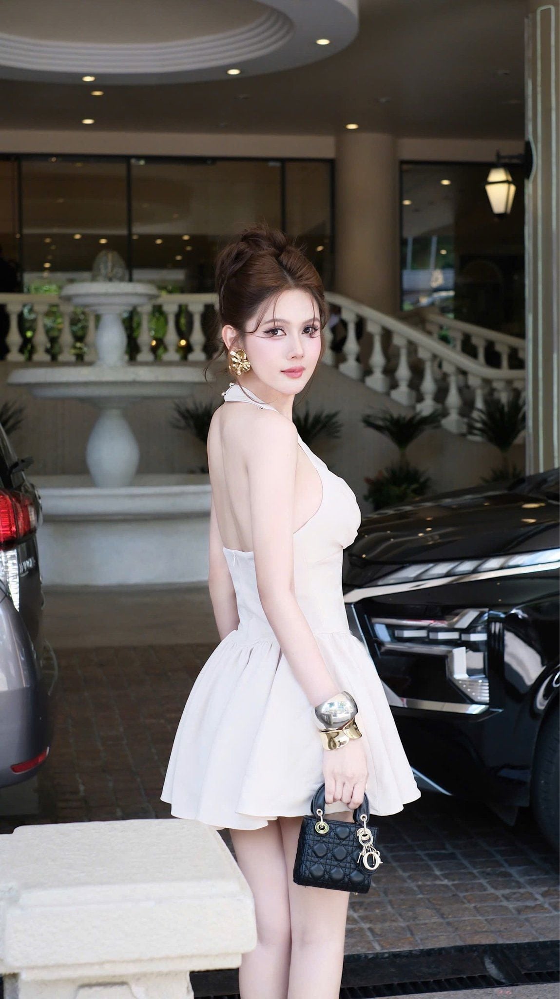 Đầm Yếm Xòe Nhúng Ngực