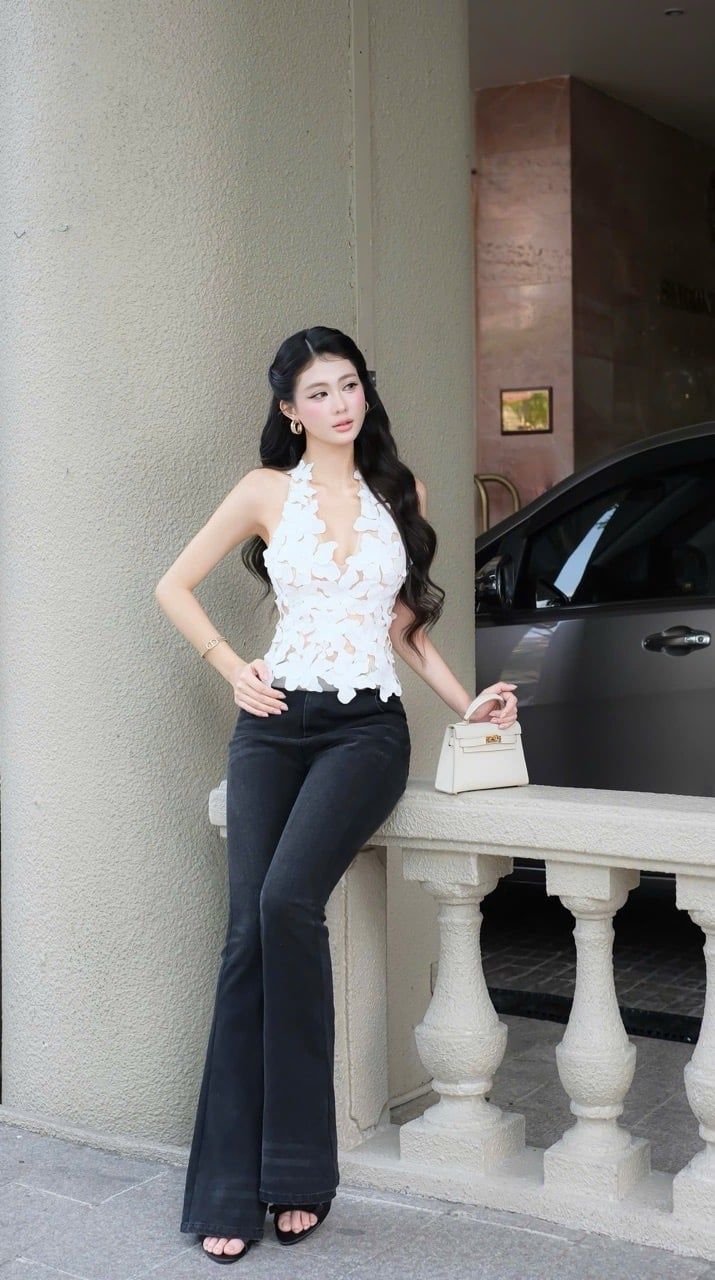 Áo Yếm Lưới Kết Hoa