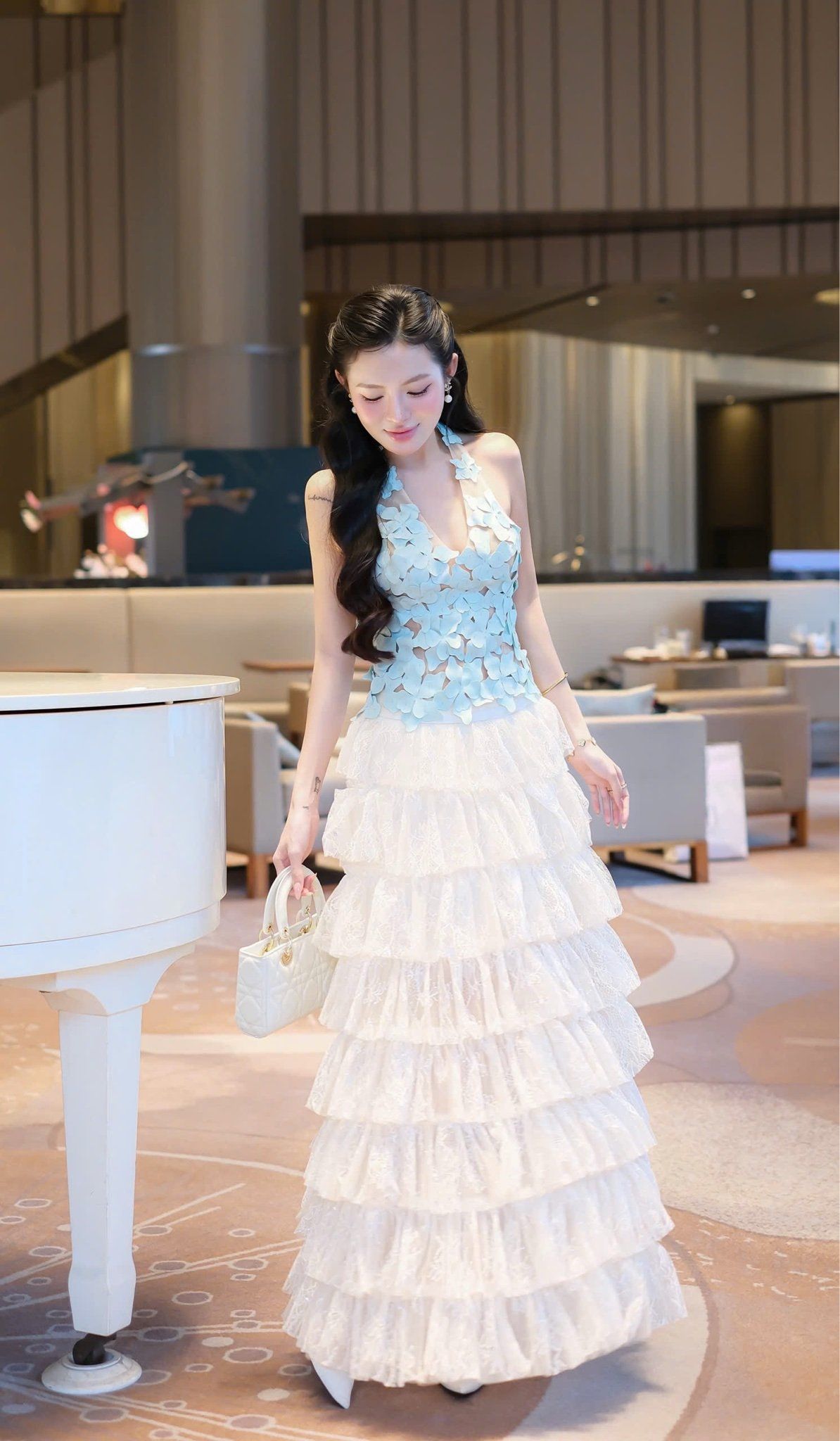 Áo Yếm Lưới Kết Hoa