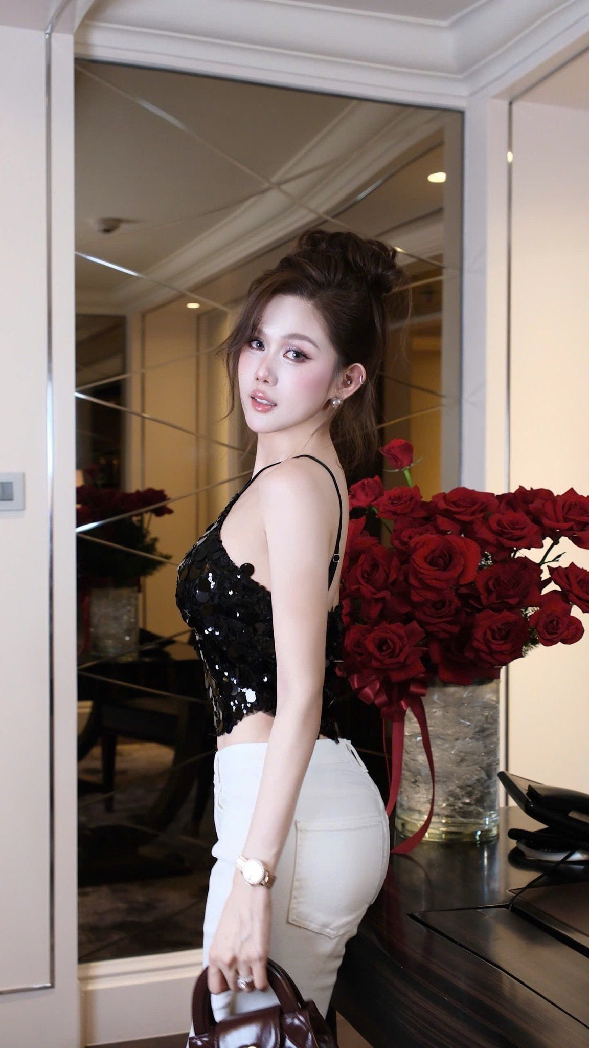 Áo Yếm Kết Kim Sa