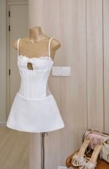Đầm 2S Khoét Ngực Đính Nơ