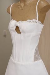 Đầm 2S Khoét Ngực Đính Nơ