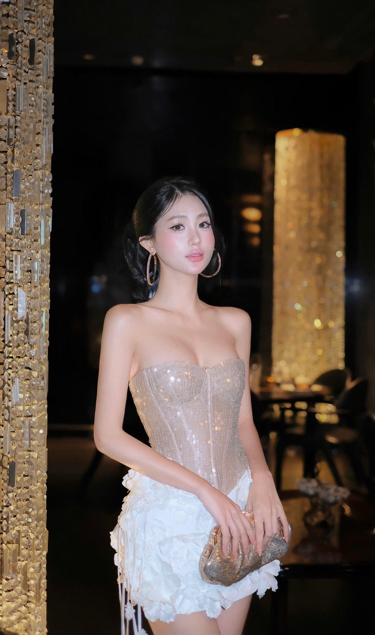 Đầm Cúp Kim Sa Tùng Hoa