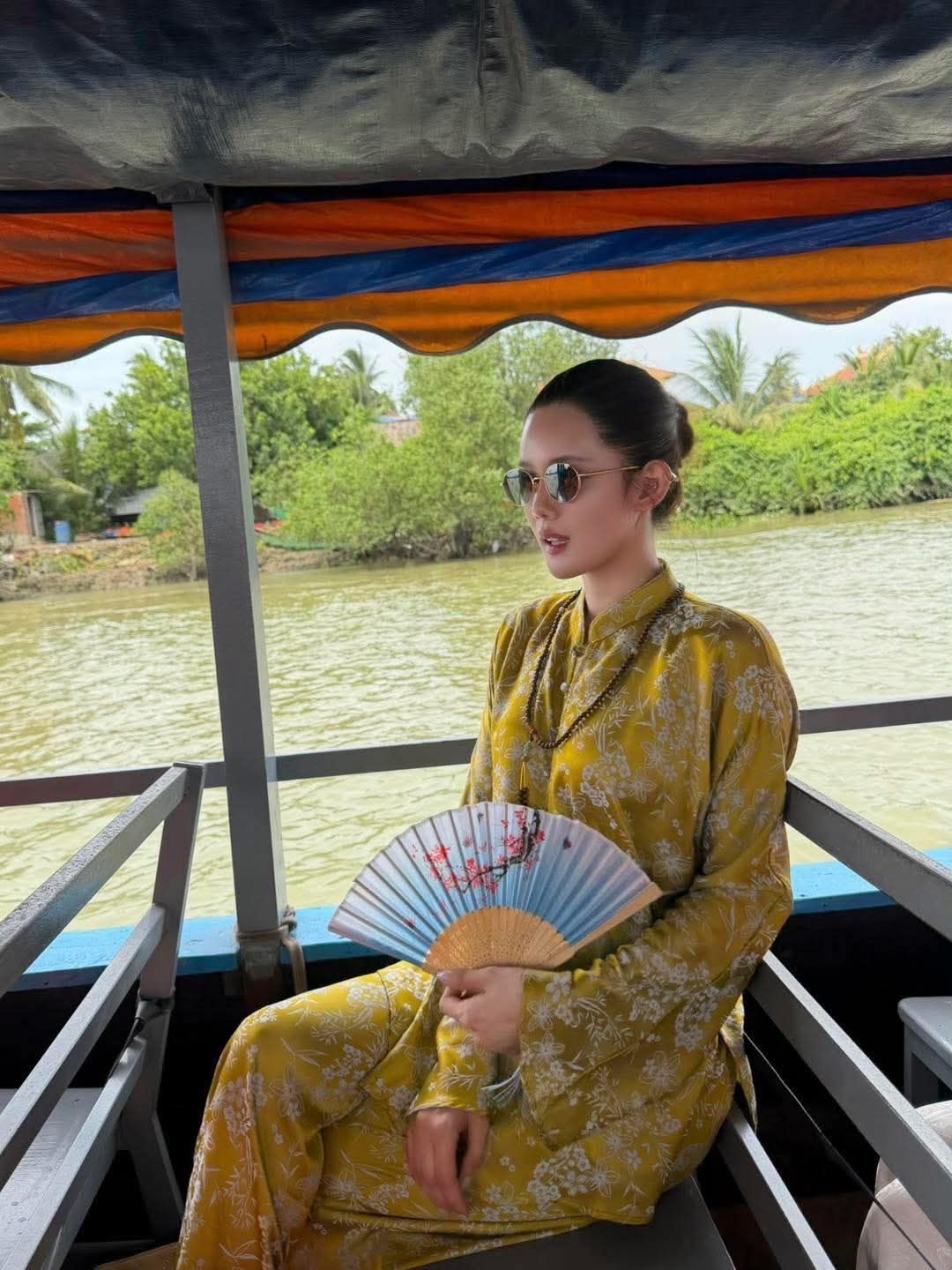 Set Bà Ba Cao Cổ