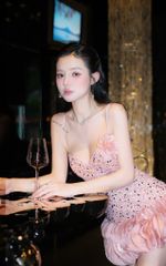 Đầm Lưới Kim Sa Kèm Hoa