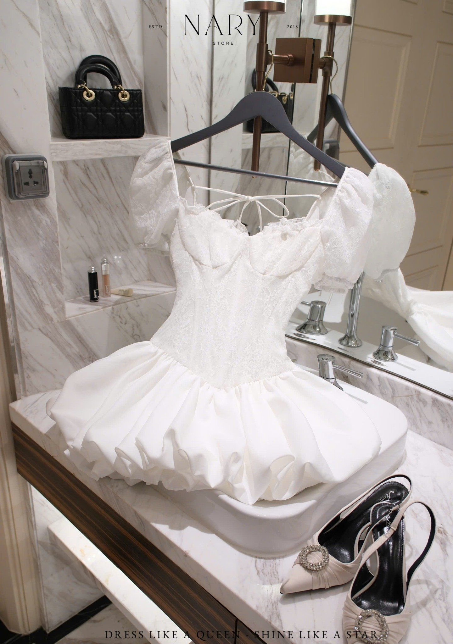 Đầm Ren Bí Tay Phồng